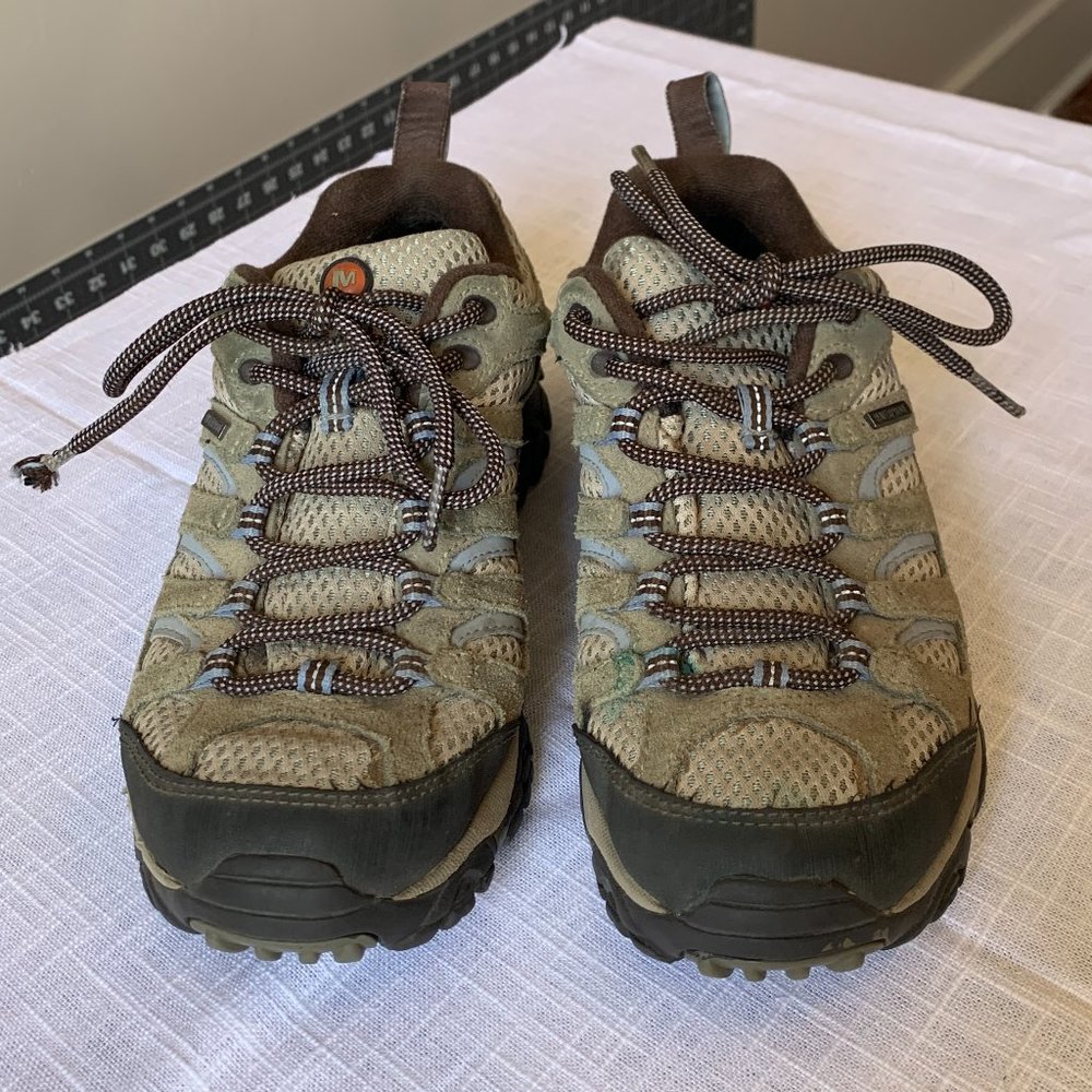 Merrell Women's MOAB Hiking Shoe, Vibram, Dusty Olive, Outdoors Shoe, size 7